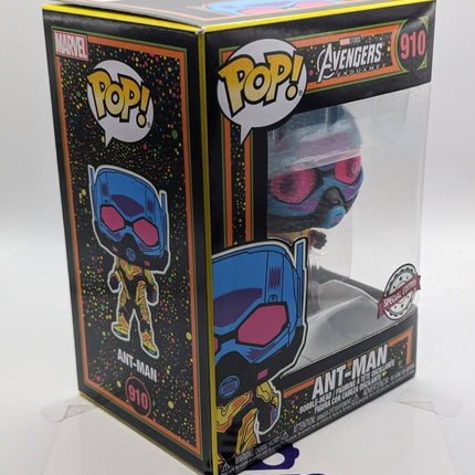 Funko Pop | #910 Ant-Man | Funko Blacklight | Marvel